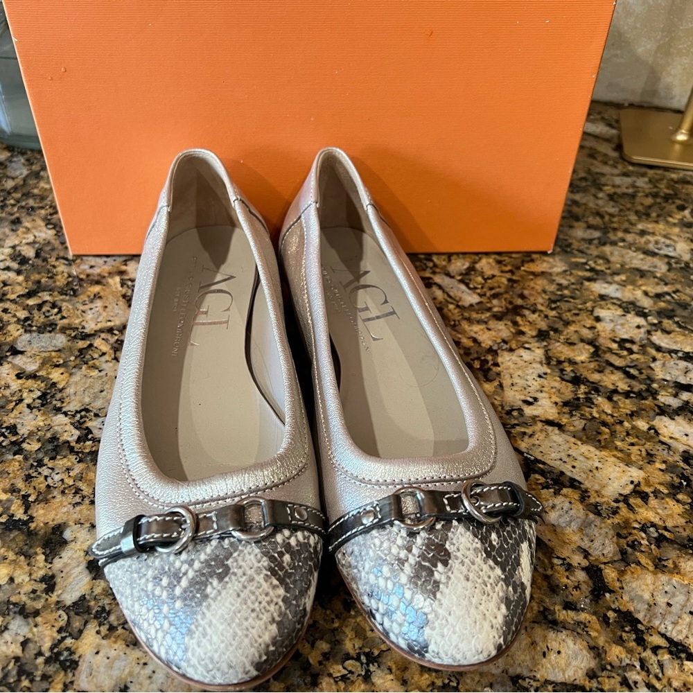 AGL Cap Toe Flats